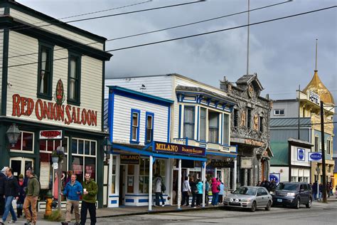 oldest buildings in alaska.